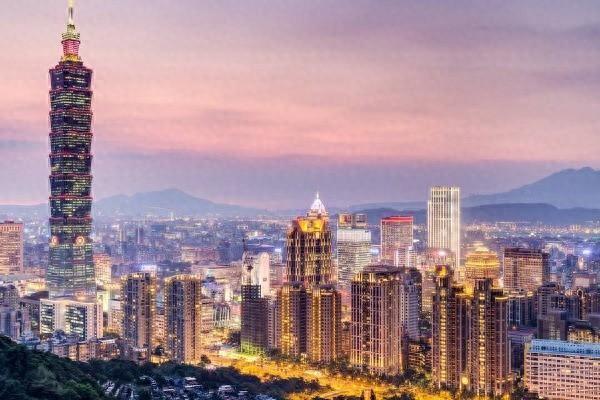 福建日报聚焦福建发展动态