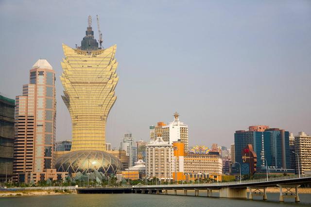 澳门,多元文化融合的东方赌城明珠